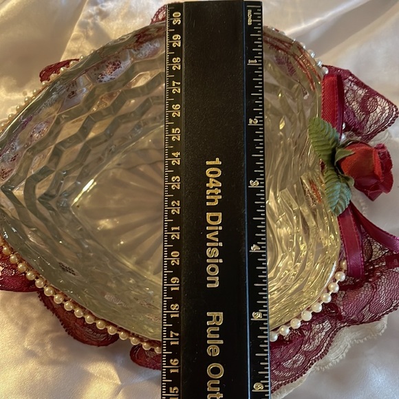 Decorated Crystal Heart (Home Interiors) Box - Picture 7 of 8